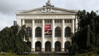 FOTO: Budova Divadla Antonína Dvořáka