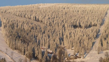 FOTO: Skialpinismus jen ve vyznačených trasách