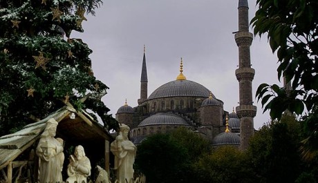 FOTO: Betlém a mešita, koláž