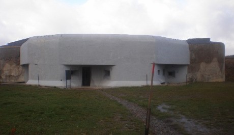 Objekt těžkého opevnění FOTO: Objekt těžkého opevnění
