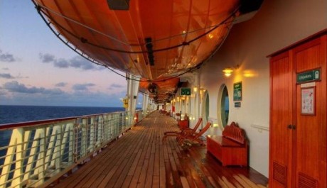 Disney cruise ship, paluba FOTO: Disney cruise ship, paluba