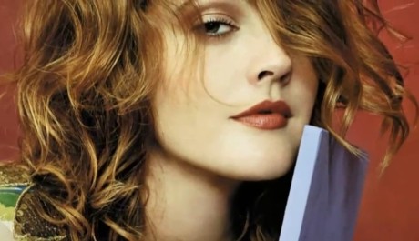 Drew Barrymore FOTO: Z Charlieho andílka v paní režisérku