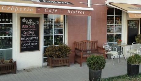 FOTO: Girafe láká k posezení