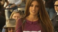 Foto: Penélope Cruz při projevu