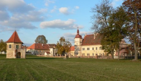 FOTO:Zámek Červené Poříčí