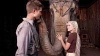 FOTO: water for elephants