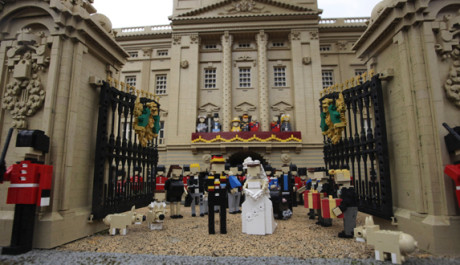 FOTO:Legoland Windsor Launches Their Royal Wedding Diorama