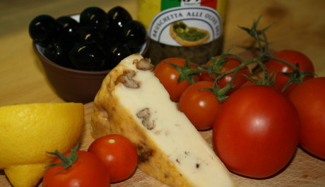 FOTO: Rajčata-olivy-sýr
