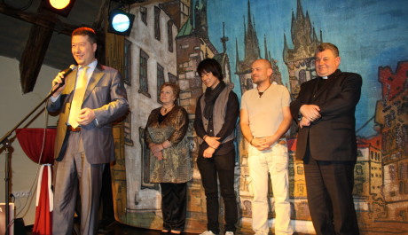 FOTO: Tomio Okamura a jeho hosté