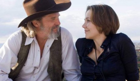 FOTO: Maggie s Jeffem Bridgesem ve sn&iacute;mku Crazy Hearts