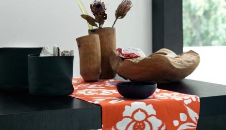 Kombinace oranžové a černé v interiéru Kombinace oranžové a černé v interiéru