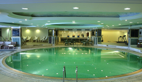 FOTO: Nechat se hýčkat v luxusních lázních, kdo by odolal? 