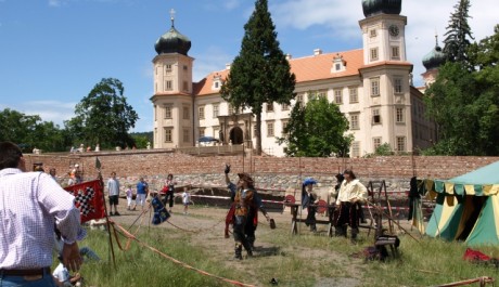 FOTO: Zámek Mníšek pod Brdy patřil rytíři Serváci Engelovi