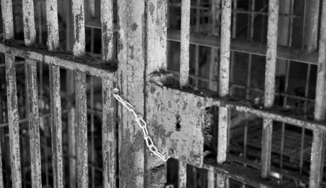 FOTO: Vězeňské mříže