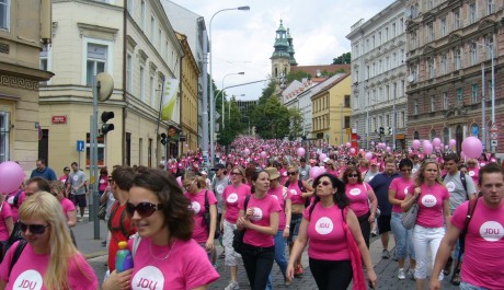 FOTO: Avon Pochod 2011