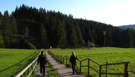 Foto: Trojmez&iacute; na Hrčavě