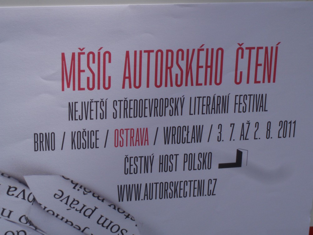 FOTO: Měsíc autorského čtení 2011