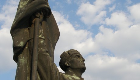 FOTO: Socha Rudoarmějce