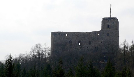 FOTO: věž hradu Radyně