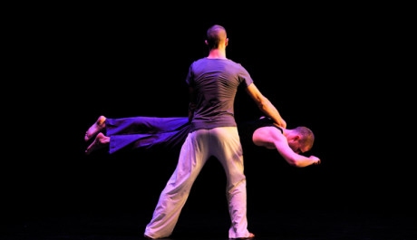 FOTO: Foto z představen&iacute; Freska, ženy hled&iacute;c&iacute; vlevo