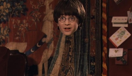 Neviditelný Harry Potter v prvním filmu FOTO: Neviditelný Harry Potter v prvním filmu