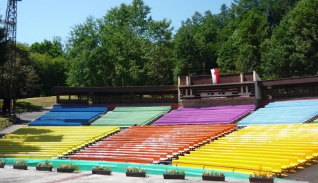 Letn&iacute; kino v Karlov&yacute;ch Varech