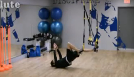 FOTO: Z&aacute;věsn&yacute; posilovac&iacute; stroj TRX