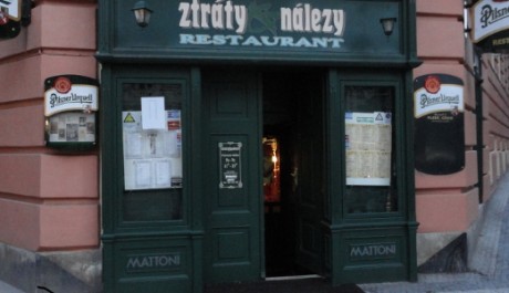 FOTO: Vchod do restaurace Ztráty a nálezy