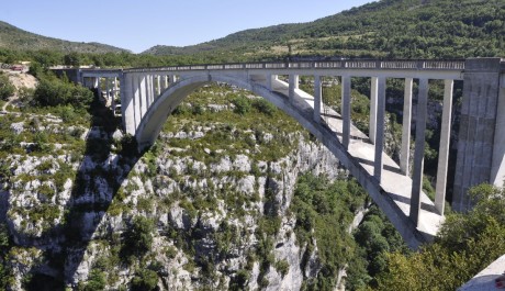 FOTO: Provence - most
