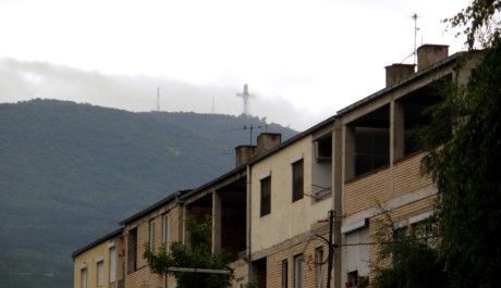FOTO: Kříž ve Skopje