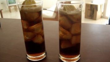 FOTO: koktejl Cuba Libre