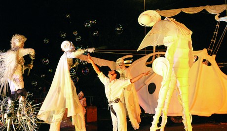 Foto: Francouzsk&yacute; soubor nov&eacute;ho cirkusu Malabar