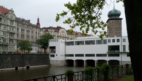 FOTO: Budova Mánes