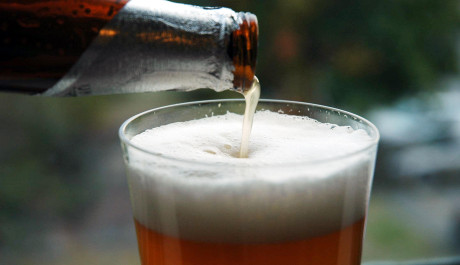 FOTO: Pivo nalévané z lahve