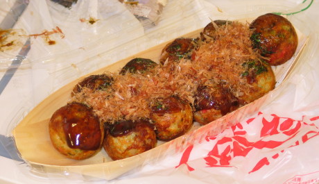 FOTO: Takoyaki - japonská lahůdka s chobotnicí