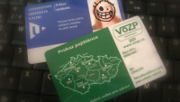 FOTO: Průkaz studenta a kartička pojišťovny
