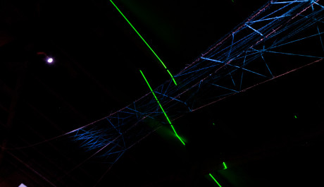 FOTO: Roman Dobe&scaron;: Bod_linie_plocha_prostor_čas, site specific instalace