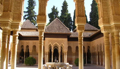 FOTO: Palác Alhambra v Andalusii