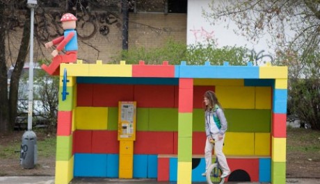 FOTO: Prosek Autobusov&aacute; zast&aacute;vka 2011