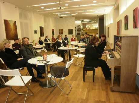 FOTO: Kavárna Domu hudby v Plzni