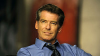 FOTO: Pierce Brosnan ve filmu Muž ve stínu