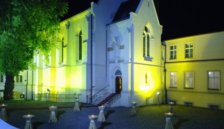 FOTO: Chrám Sacre Couer, Praha