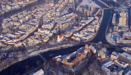 FOTO: Letecký pohled na spisovatelovy zasněžené rodné Strakonice