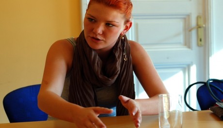 FOTO: Debbi při rozhovoru