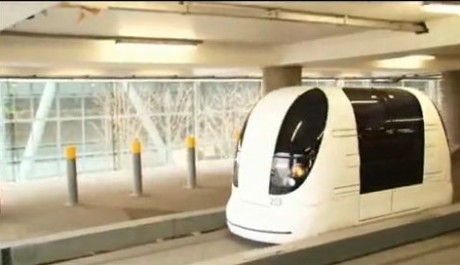 FOTO: Voz&iacute;tka na leti&scaron;ti Heathrow