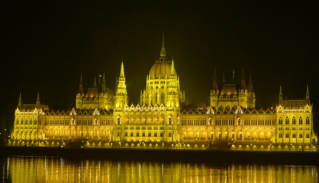FOTO: Parlament v Budapešti