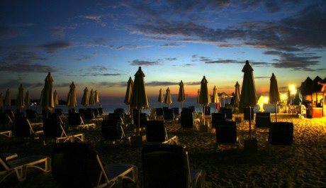 FOTO: Magick&eacute; z&aacute;žitky v Thajsku při z&aacute;padu slunce