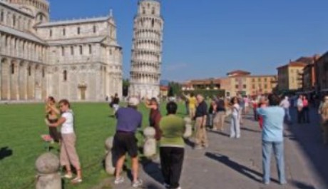 FOTO: &Scaron;ikm&aacute; věž v Pise, It&aacute;lie