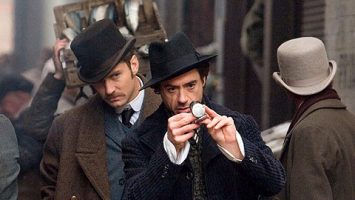 FOTO: Sherlock Holmes a dr. John Watson (vlevo)