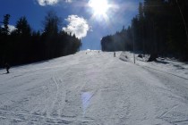 FOTO: Sníh a zimní radovánky si užijete pouze na horách